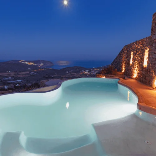 Piscina a sfioro privata